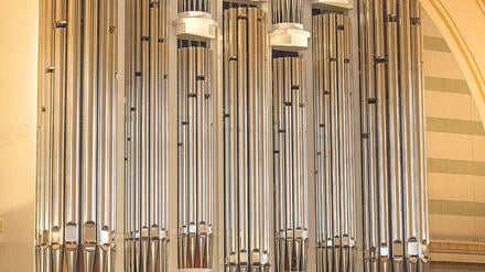 Klangvolle Königin. Der Bau der neuen Hauptorgel der Potsdamer Nikolaikirche mit 55 Registern und 3600 Pfeifen kostete rund 1,3 Millionen Euro. Davon sind bislang 93 Prozent der Kosten durch Spenden gedeckt.