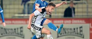 Im Fokus. SVB-Spieler Farid Abderrahman (v.) agierte sehr auffällig.