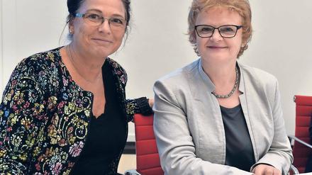 Die Scheidende und die Neue. Die bisherige Landesbeauftragte zur Aufarbeitung der Folgen der kommunistischen Diktatur im Land Brandenburg, Ulrike Poppe (l.), und ihre Amtsnachfolgerin Maria Nooke (r.).