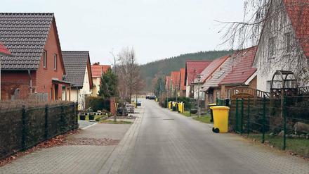 Haus an Haus. In dem Golmer Neubaugebiet leben junge Familien, die ihre Häuser teils in Eigeninitiative gebaut haben.