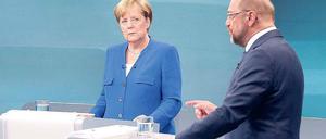 Keine Feinde, nicht einmal politische Gegner: Stephan Lamby hat den Wahlkampf zwischen Angela Merkel und Martin Schulz über längere Zeit verfolgt.