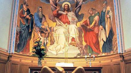 Sakraler Raum. Der Altar der Heilandskirche in Sacrow.