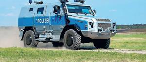 Panzerpolizei. Solch ein Wagen vom Typ „Survivor R“ soll ab Anfang 2018 bei der Brandenburger Polizei im Einsatz sein.