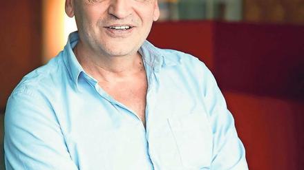 Robert Skuppin, 53, studierte in Berlin Publizistik, Politologie und Geschichte, arbeitete bei Radio 100, Radio 4U und Fritz, bevor er zu Radioeins kam. Seit 2011 ist er Programmchef.