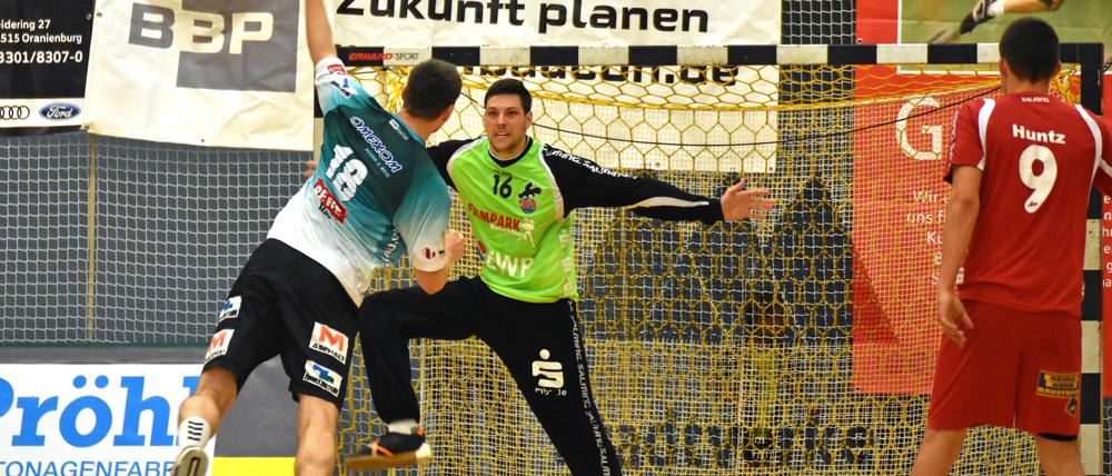 Akzente gesetzt. Potsdams neuer Torwart Angelo Grunz hatte in Oranienburg viel zu tun. Er machte einen ordentlichen Job, parierte unter anderem drei Siebenmeter.
