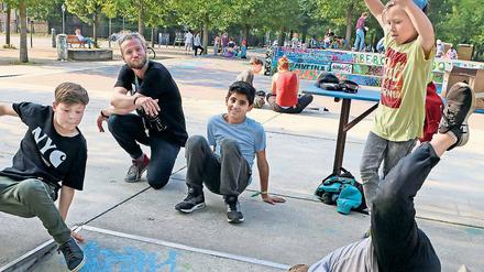 Battle für Demokratie. Am Freitag messen sich auf dem Bassinplatz die Breakdancer. Am Mittwoch machte sich schon mal der Nachwuchs warm.