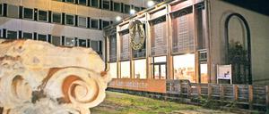 In der Nagelkreuzkapelle finden zahlreiche Veranstaltungen statt, ausgestellt sind Originalteile der 1968 gesprengten Kirche.