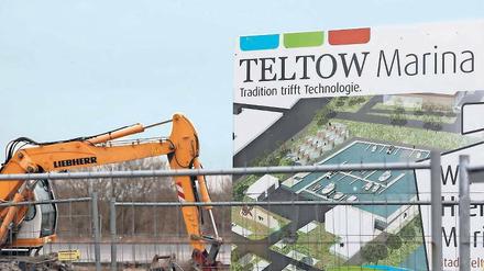 Die Baustelle des Teltower Hafens sorgt für Diskussionsstoff.