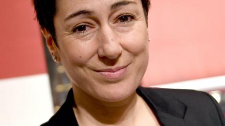 Dunja Hayali fetzt sich auf Facebook mit User Emre über die Türkei.