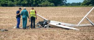 Bruchlandung. Der Grund für den Absturz war am Sonntag noch unklar.