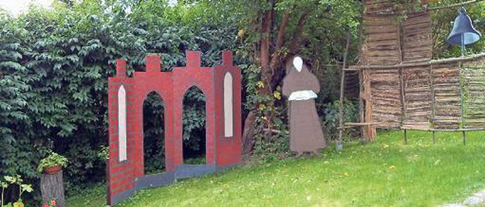 Mönchskunst. Das neue Projekt in Kähnsdorf zeigt das Klosterleben.