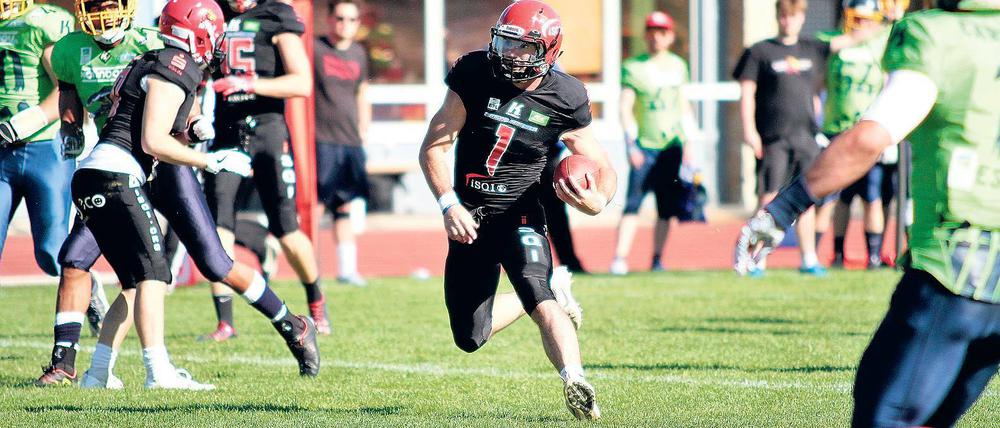 Gut mit den Händen und gut zu Fuß. Der US-amerikanische Quarterback Jacob Tucker ist in seiner Spielweise sehr flexibel. Bei seinen bisherigen drei Partien für Potsdam war er an 13 Touchdowns direkt beteiligt. Sechsmal legte er per Pass vor, siebenmal beförderte er den Ball per Lauf selbst in die Endzone.