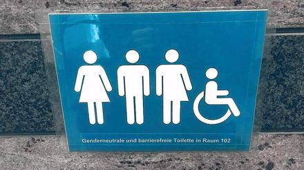 Prompt abgehängt. Gut gemeintes Hinweisschild im Landesarbeitsgericht. Der Urheber des „halben Rocks“ ist unbekannt.