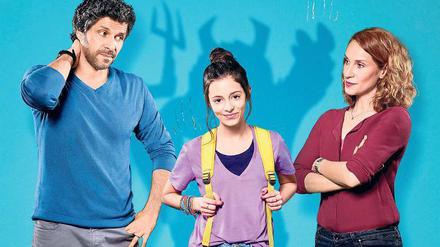 ZDF-Pubertiere: Jan Maybacher (Pasquale Aleardi), Carla Maybacher (Mia Kasalo, Mitte) und Sara Maybacher (Chiara Schoras).