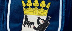 Partypolizei. Trinkende und kopulierende Berliner Bären.