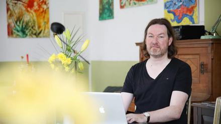 Sven Stricker schreibt gerne in Potsdamer Cafés.