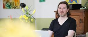 Sven Stricker schreibt gerne in Potsdamer Cafés.