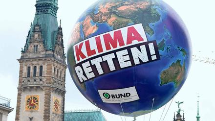 Die Welt in Bewegung setzen. Die kommenden drei Jahre sind in den Augen der Klimaforscher entscheidend für die wirksame Begrenzung katastrophaler Folgen des Klimawandels. Daher haben sie nun an die Teilnehmer des G-20-Gipfels appelliert.