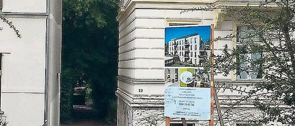 Große Baupläne. Inzwischen wurde das Schild in der Sellostraße entfernt.