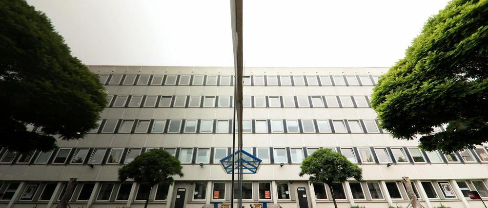 Etwa 250 Mieter arbeiten derzeit im Rechenzentrum in der Breiten Straße und genießen den Austausch mit Gleichgesinnten. Die Hoffnung auf eine Weiternutzung nach 2018 ist groß, doch durch den Bau des Garnisonkirchenturmes wird es zu Einschränkungen kommen.