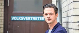 Jo Schück begrüßt argumentierfreudige Politiker im Loft in Neukölln.