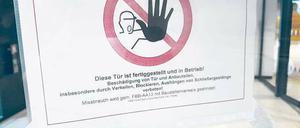 Die Brandschutztüren seien laut Flughafenchef Lütke Daldrup nicht mehr der problematische Teil bei der Fertigstellung des BER-Terminals.