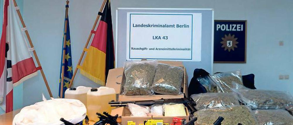 Rekordverdächtig. So präsentierte die Polizei ihren Fund.