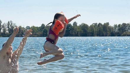 Wasserlandung. Im Landkreis trüben keine Keime das Badevergnügen.