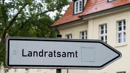 Nicht direkt. Eigentlich sollen Bürger ihre Landräte wählen.