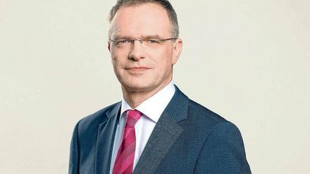 Stefan Raue, trimedialer Chefredakteur des Mitteldeutschen Rundfunks (MDR), ist alleiniger Kandidat für den Intendantenposten beim Deutschlandradio.