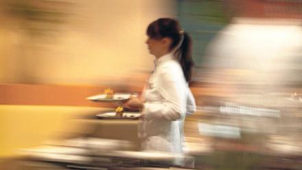 Der Mindestlohn soll den Beschäftigten der Gastro-Branche eigentlich ein Minimum an Absicherung gewähren.