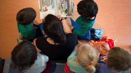 In Potsdam sei es im Vergleich zu Kitas in ländlichen Regionen Brandenburgs noch leichter, Erzieherinnen zu finden, doch auch hier macht sich die Personalnot bemerkbar.
