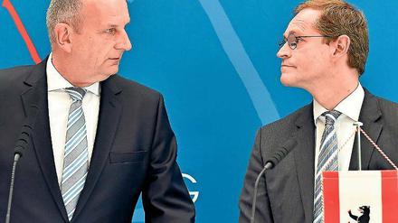Einvernehmlich. Landeschefs Woidke und Müller in Wildenbruch.