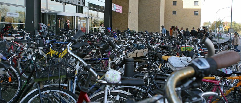 Am Potsdamer Hauptbahnhof werden vor allem mehr Fahrräder geklaut. Allerdings wurden auch zwei Kameras wegen des ILB-Neubaus am Nordeingang des Bahnhofs entfernt.