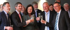 Die Erleichterung ist groß, dass Bernd Rubelt (2. v. r.) nun neuer Baudezernent ist.