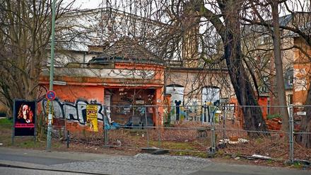 Seit 2004 verfällt das alte Kino "Charlott".