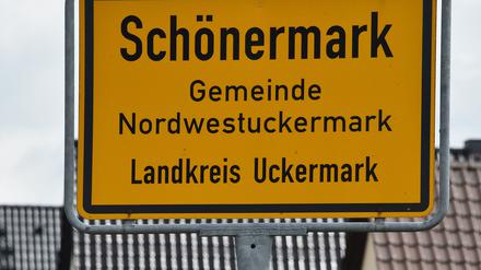 In Neuruppin begann der Prozess gegen einen 34-Jährigen Mann nach dem Fund eines Skeletts in einem Brunnen in Schönermark (Uckermark).