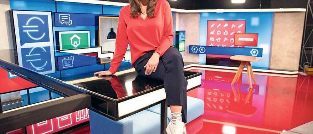 Macht sich für den RBB die Hände schmutzig: Janna Falkenstein, die Moderatorin des neuen Verbrauchermagazins am quotenschwachen Montagabend.