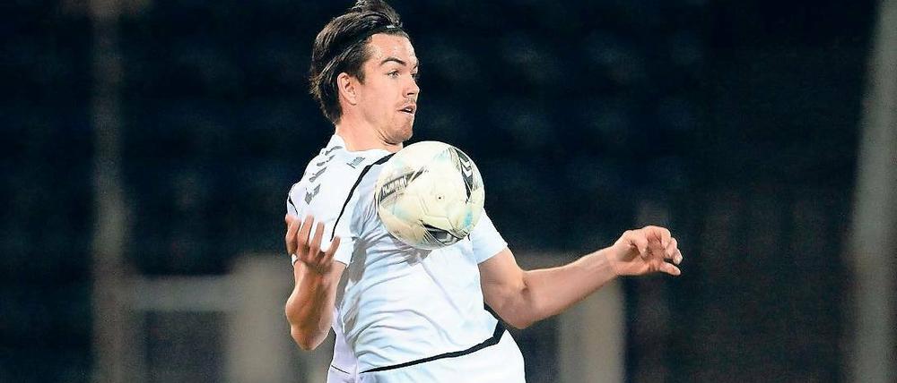 Bleibt am Ball. Mike Eglseder hat beim SV Babelsberg verlängert.