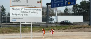Großbaustelle A10. Im April 2016 wurde mit dem Ausbau begonnen.