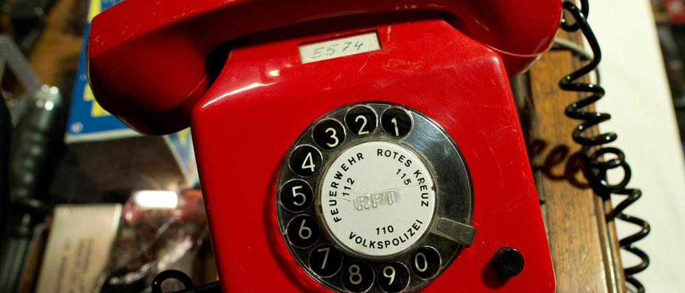 Rotes Telefon. Ohne direkten Draht geht nichts.