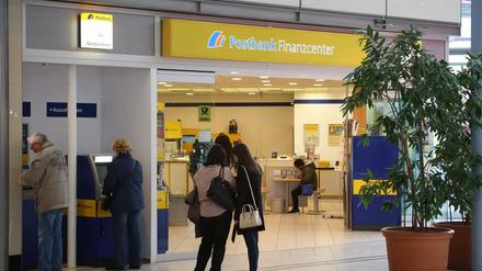 Die Postbank-Filiale im Stern-Center soll im Sommer schließen. Es soll Ersatz geben.