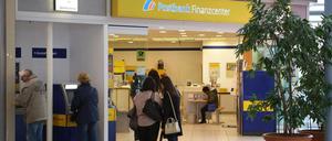 Die Postbank-Filiale im Stern-Center soll im Sommer schließen. Es soll Ersatz geben.