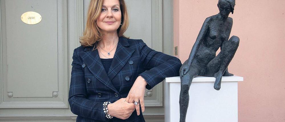 Was abgeben vom Glück. Friederike Sehmsdorf feiert im Mai das zehnjährige Bestehen ihrer Galerie Kunstkontor am Jungfernsee. Sie organisiert zudem Benefizveranstaltungen für die Oberlinstiftung und sammelt Spenden für einen Kindergarten in Tansania.