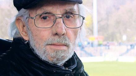Roland Dressel war in den 1980er-Jahren der erfolgreichste und produktivste der zahlreichen erstklassigen Kameramänner im DDR-Spielfilm. Er bekam zahlreiche Auszeichnungen. So beim zweijährlich stattfinden DDR-Spielfilmfestival. Dreimal nacheinander gewann er den Preis für die beste Kamera.