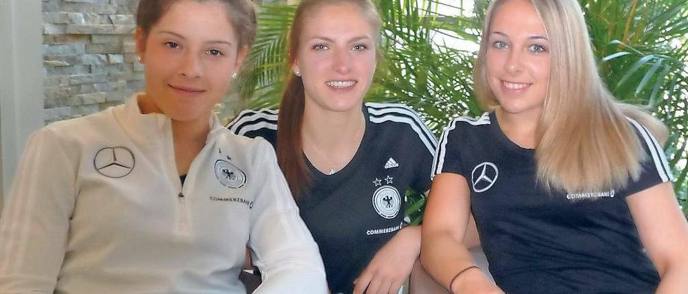 Zwei von drei. Lea Bahnemann und Melissa Kössler wurden nominiert, Gina Chmielinski (v.l.) hingegen nicht.