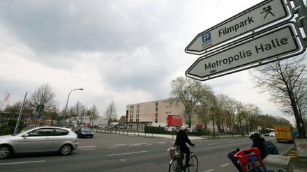 Die Filmpark-Erweiterungspläne sehen unter anderem ein Hotel- und Kongresszentrum vor, das um Vulkan und Metropolis-Halle herumgebaut werden soll. Östlich der Marlene-Dietrich-Allee sind Gewerbegebäude geplant.