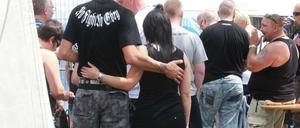 Konzerte haben für die rechte Szene eine besondere Bedeutung – zur ideologischen Selbstbestätigung und um Anhänger zu gewinnen. Dieses Bild zeigt die Veranstaltung "Rock für Deutschland" in Thüringen 2014.