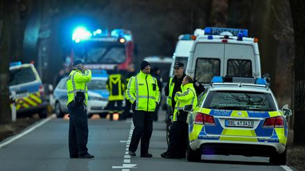 Bundesstraße 168 zwischen Oegeln und Beeskow (Brandenburg): Hier wurden bei der Flucht von einem Tatort von eine 24-Jährigen zwei Polizisten überfahren und getötet.
