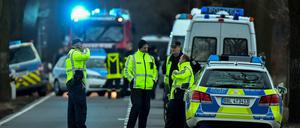 Bundesstraße 168 zwischen Oegeln und Beeskow (Brandenburg): Hier wurden bei der Flucht von einem Tatort von eine 24-Jährigen zwei Polizisten überfahren und getötet.